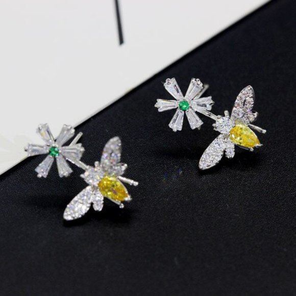 Honey bee earrings - Picture 2 of 4